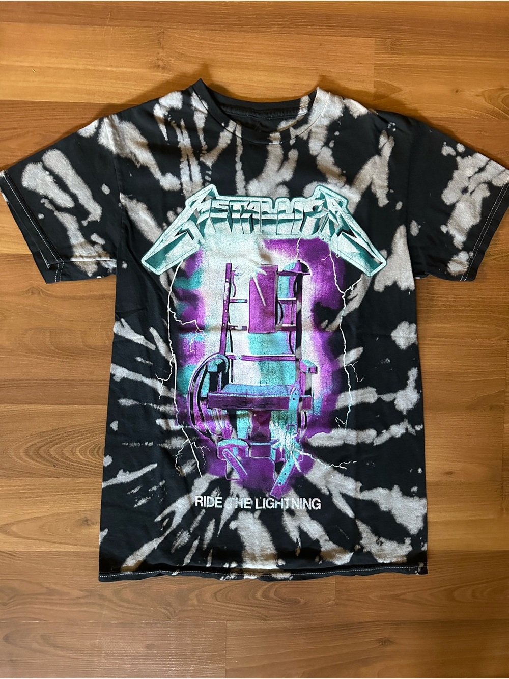 Hot Topic Black Tie-Dye 'Ride the Lightning' Graphic Tee - Purple/Teal